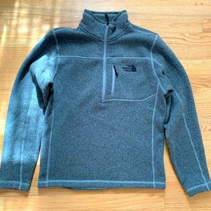 The North Face. Gardon Lyons 1/4 zip. Men’s size S (small). Grey.